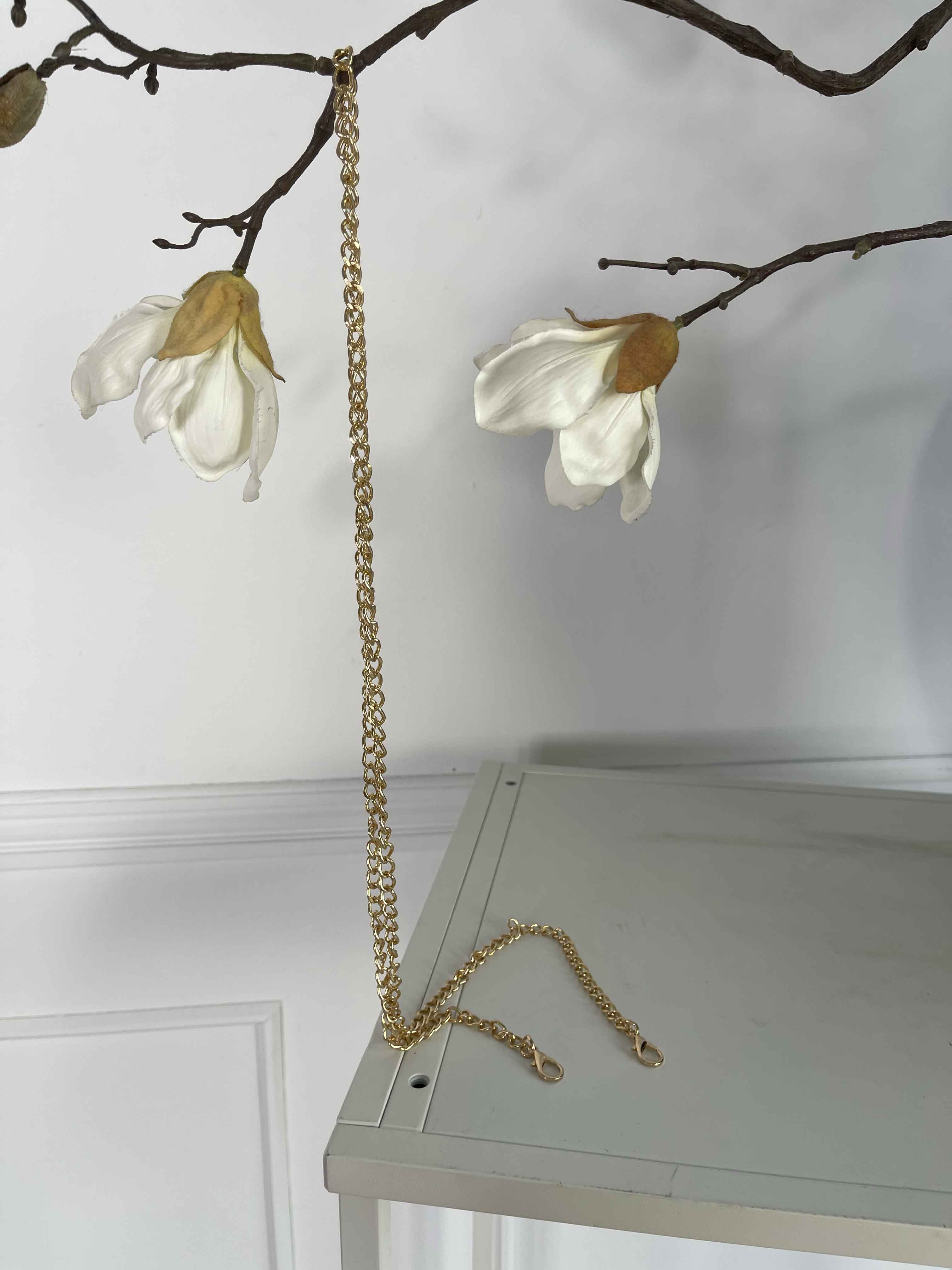 Holly - Lille håndtaske med knude og guldkæde